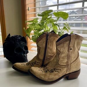 LIBERTY BLACK Teccato Tan Western Ankle Boots